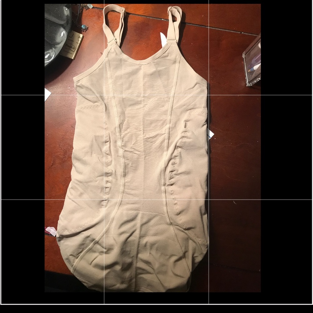 Body shaped New In Packaging - Picture 4 of 6